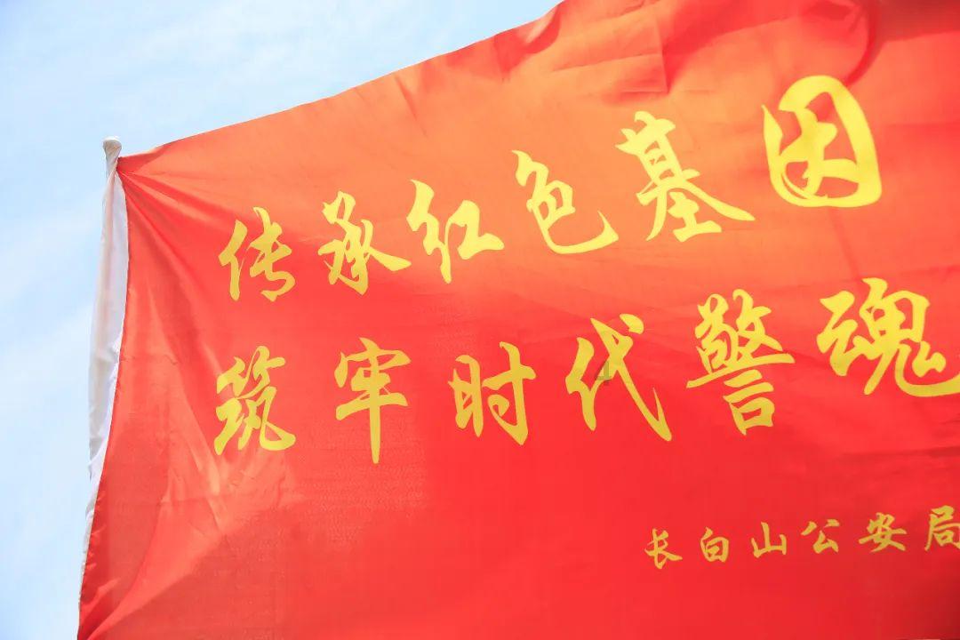 印尼塞梅鲁火山喷发离万隆有多远？游戏画面
